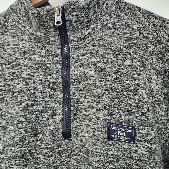 Abercrombie & Fitch Mens‎ 1/4 Zip Pullover Size L Gray Navy Fleece Pockets Warm - Picture 4 of 9